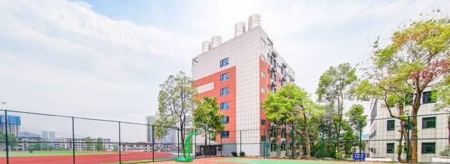 益阳师范高等专科学校【学费要多少钱】