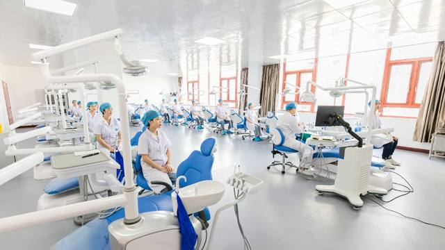 益阳医学高等专科学校入学条件有哪些要求？女生有哪些限制？