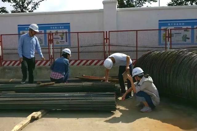 中建五局技工学校一年学费多少钱？