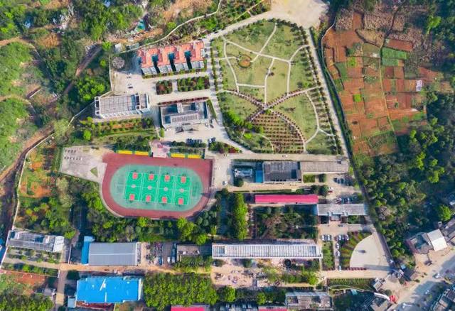邵东县职业中专学校的师资力量如何？