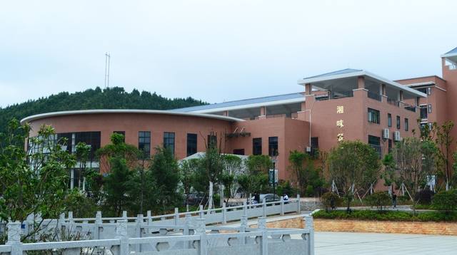 桂阳县职业技术教育学校机电设备安装与维修专业怎么样？