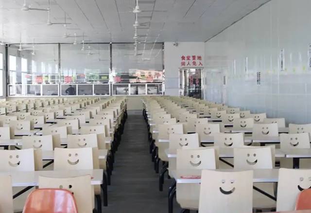 株洲海事职业学校学费多少钱？