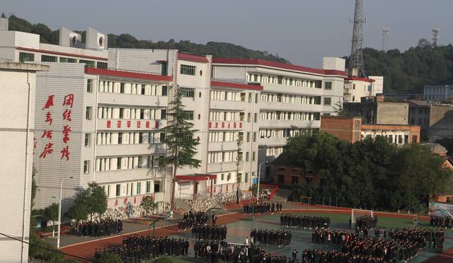 湖南兵器工业高级技工学校有哪些专业？
