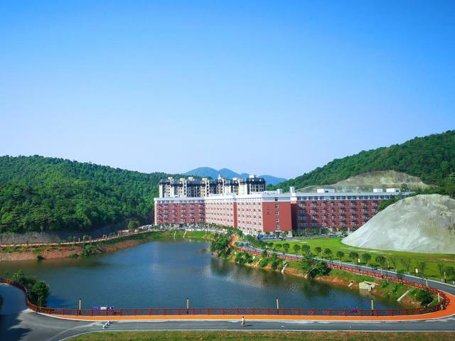湖南石油化工职业技术学院有定点分配专业？
