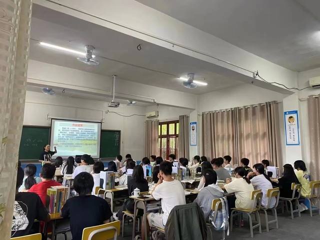 湖南曙光科技技工学校有适合女生报考的专业？
