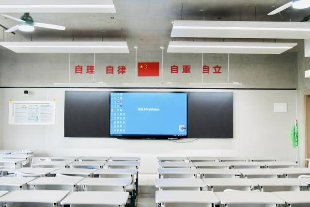 长沙湘麓医药中等职业技术学校有哪些特色专业？