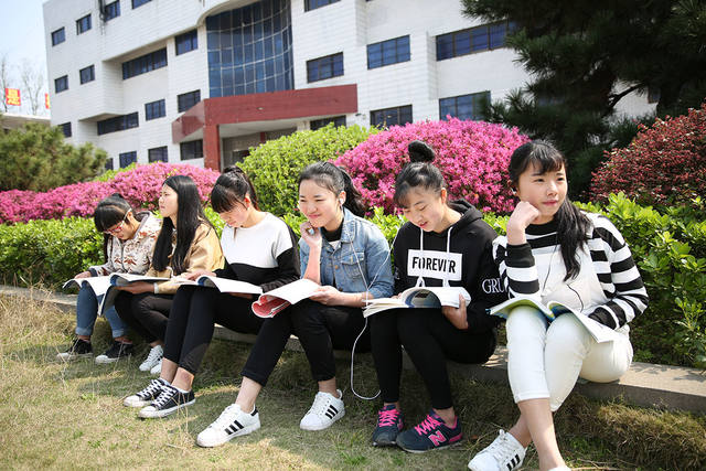 溆浦县职业中等专业学校哪些专业就业高？