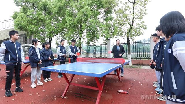 汉寿县职业中等专业学校学费多少钱？