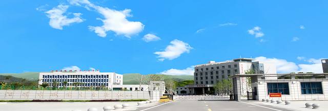 湖南省汨罗市职业中专学校怎么样？
