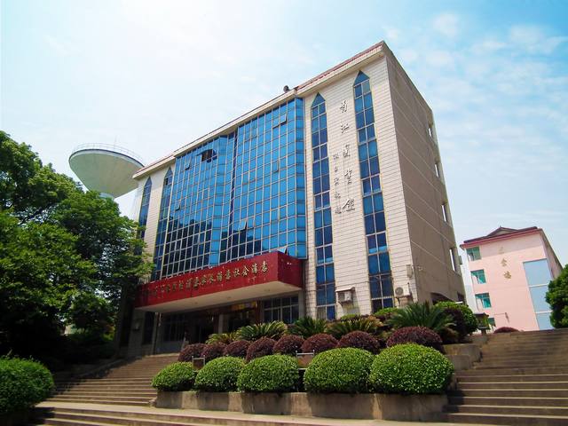 湖南省汨罗市职业中专学校王牌专业有哪些？