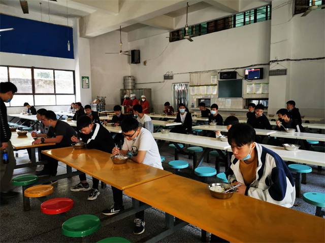 衡阳市建设学校招生条件有哪些？
