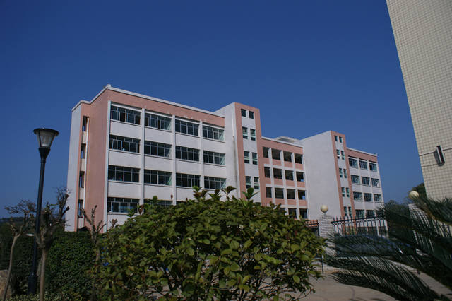 湖南省新邵县工业职业中等专业学校有哪些专业？