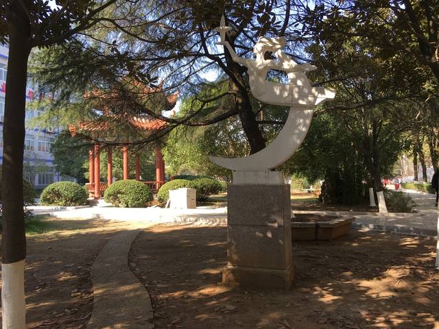 临湘市职业中专学校办学特色有哪些？