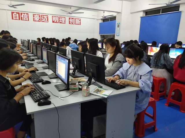 永州育才科技职业学校有适合女生的专业？