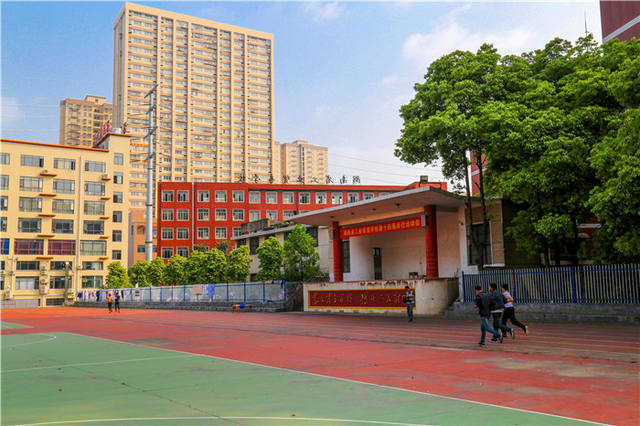 湖南省工业贸易学校毕业生就业怎么样？