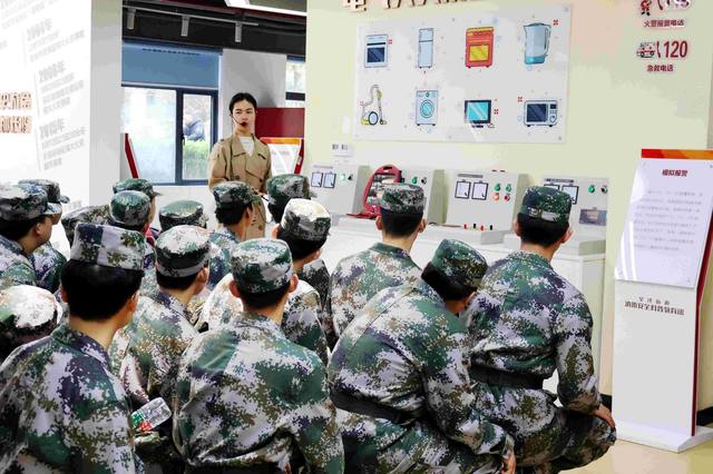 长沙中部铁路航空中等职业学校有哪些减免政策？