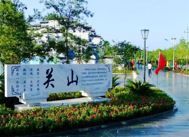 宁乡市潇湘职业中专学校有适合女生的专业？
