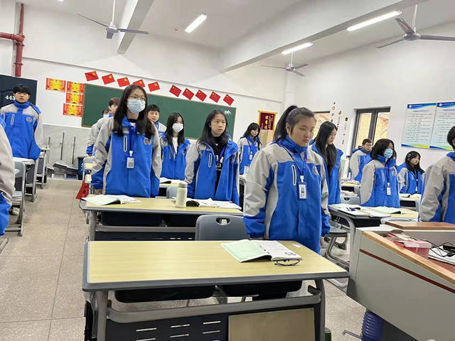 长沙市拔萃中等职业学校有适合男生的专业？