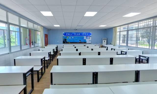 长沙博雅卫生中等专业学校除了学费，还有其它费用？