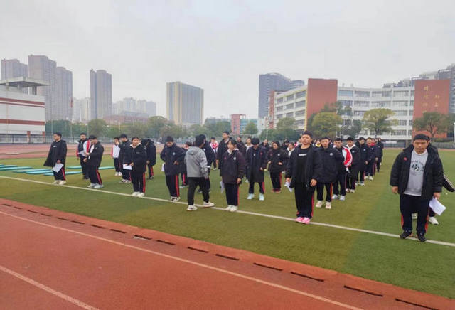 长沙市贺龙体育运动学校怎么样？